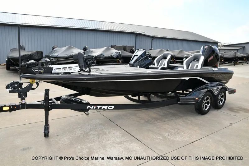 Slide: The Image of Nitro Z20 XL Traction Mat Interior 2026 - 29