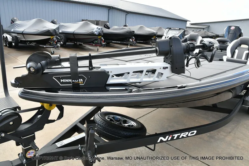 Slide: The Image of Nitro Z20 XL Traction Mat Interior 2026 - 30