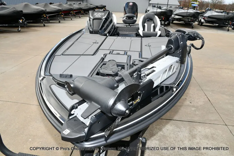 Slide: The Image of Nitro Z20 XL Traction Mat Interior 2026 - 31