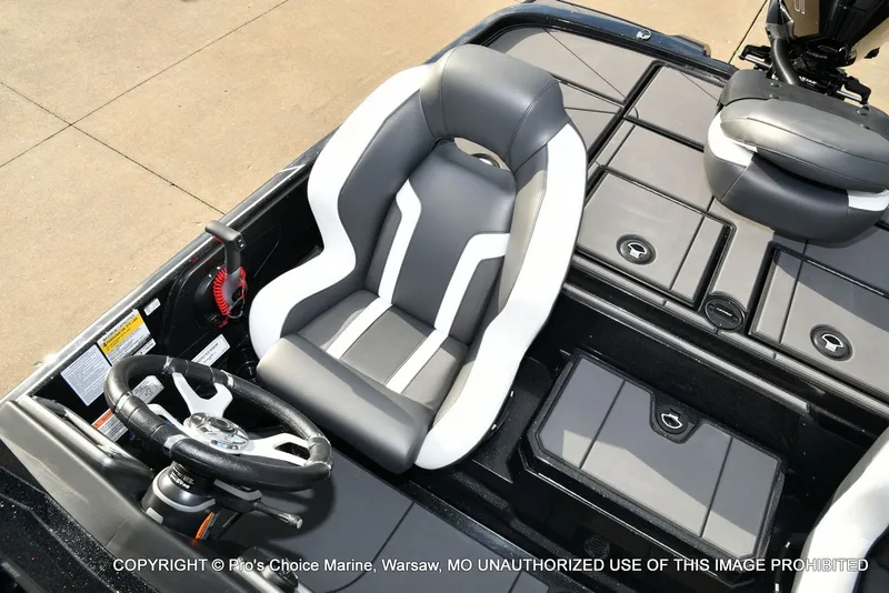 Slide: The Image of Nitro Z20 XL Traction Mat Interior 2026 - 49