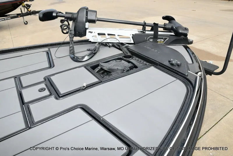 Slide: The Image of Nitro Z20 XL Traction Mat Interior 2026 - 5