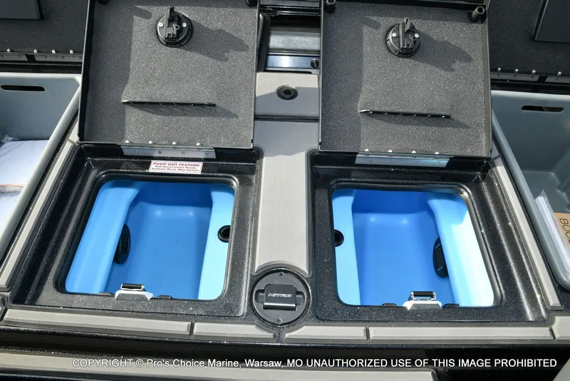 Slide: The Image of Nitro Z20 XL Traction Mat Interior 2026 - 60