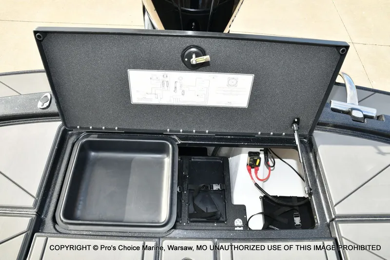 Slide: The Image of Nitro Z20 XL Traction Mat Interior 2026 - 65