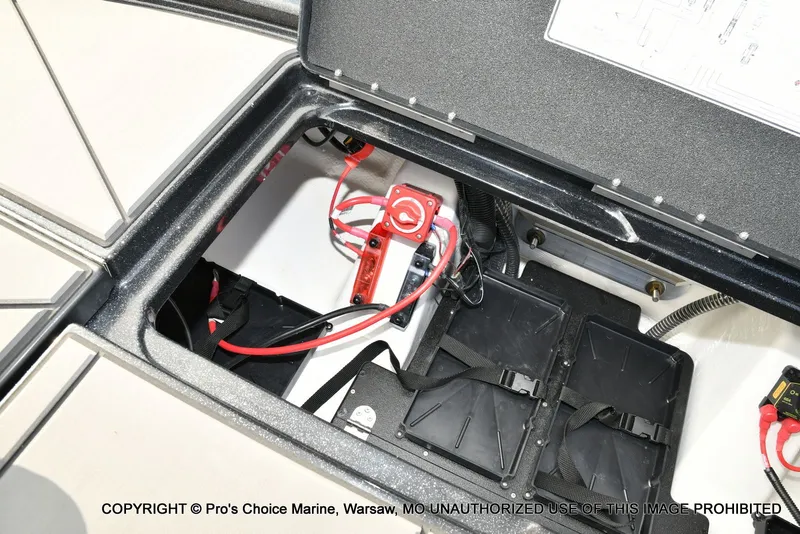 Slide: The Image of Nitro Z20 XL Traction Mat Interior 2026 - 67