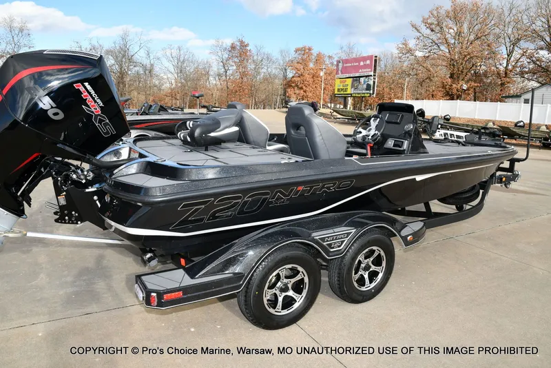 Slide: The Image of Nitro Z20 XL Traction Mat Interior 2026 - 71