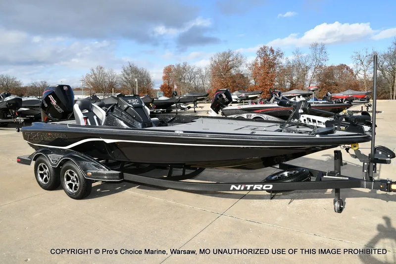 Slide: The Image of Nitro Z20 XL Traction Mat Interior 2026 - 75