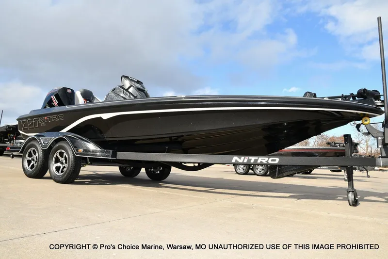 Slide: The Image of Nitro Z20 XL Traction Mat Interior 2026 - 76