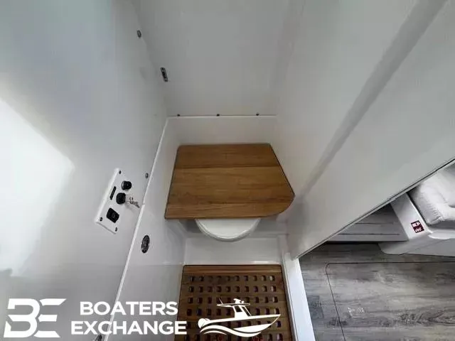 Slide: The Image of Everglades 395 Center Console 2026 - 11