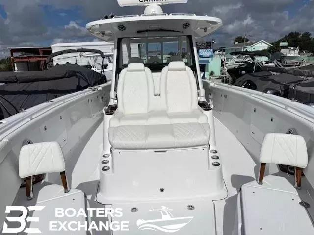 Slide: The Image of Everglades 395 Center Console 2026 - 13