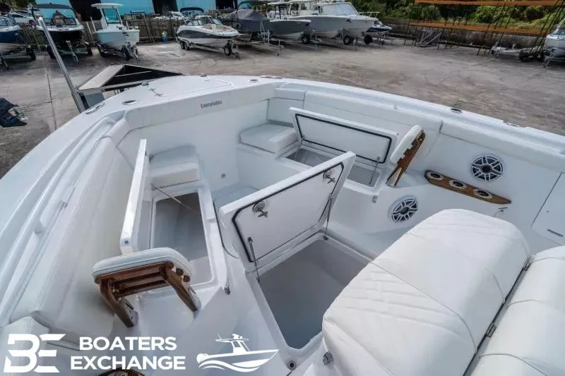 Slide: The Image of Everglades 395 Center Console 2026 - 21