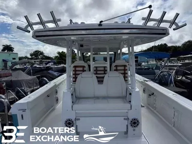 Slide: The Image of Everglades 395 Center Console 2026 - 5