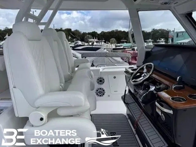 Slide: The Image of Everglades 395 Center Console 2026 - 7