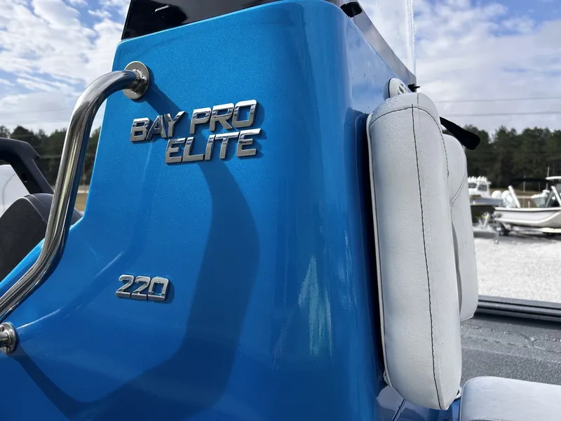Slide: The Image of Excel Bay Pro 220 220 ELITE 2026 - 12