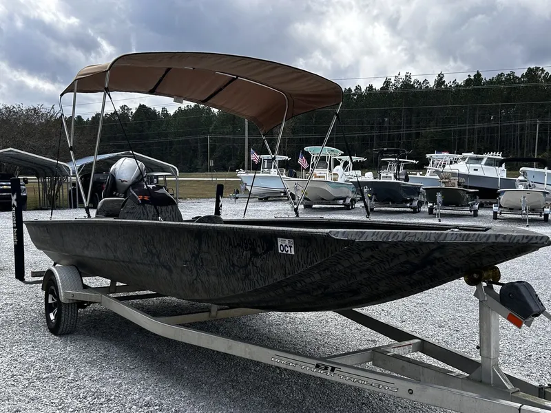 Slide: The Image of Xpress Xplorer Bass Series XP200 2020 - 3