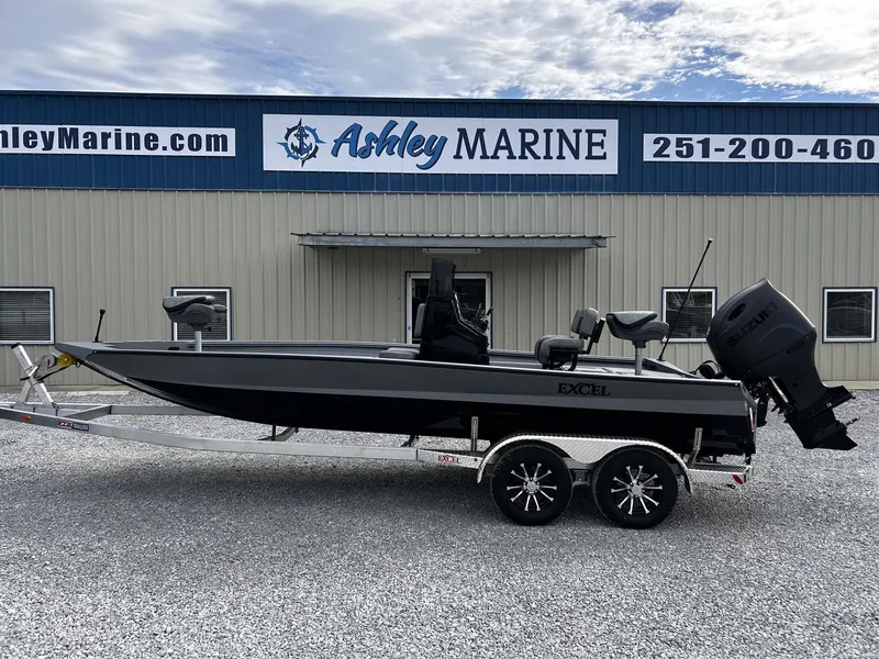 The Image of Excel 220 Bay Pro Elite 2026 - 1