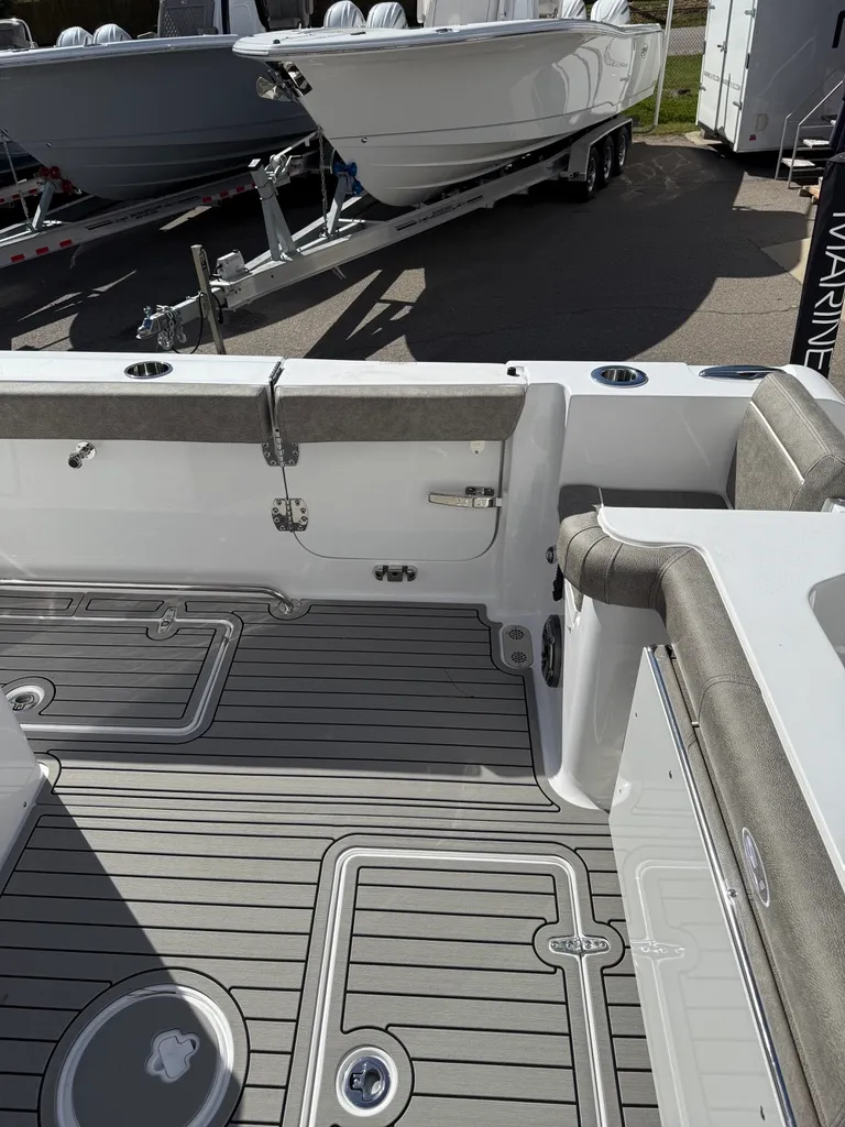 Slide: The Image of Sea Hunt Gamefish 30 FS 2026 - 15