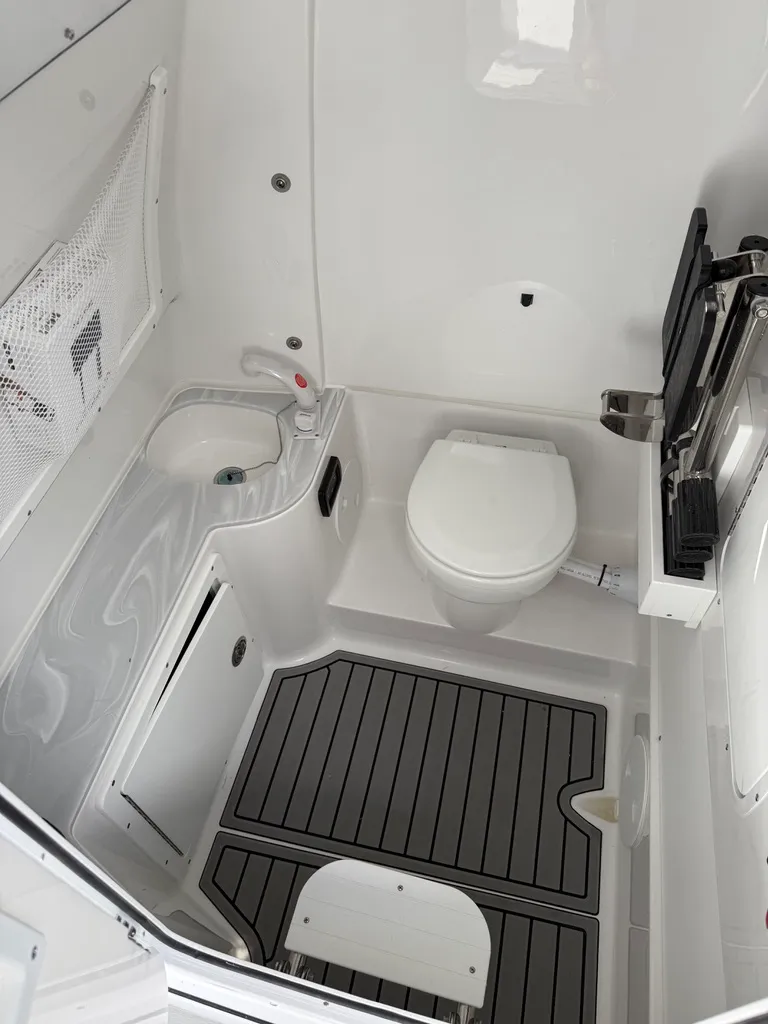 Slide: The Image of Sea Hunt Gamefish 30 FS 2026 - 9