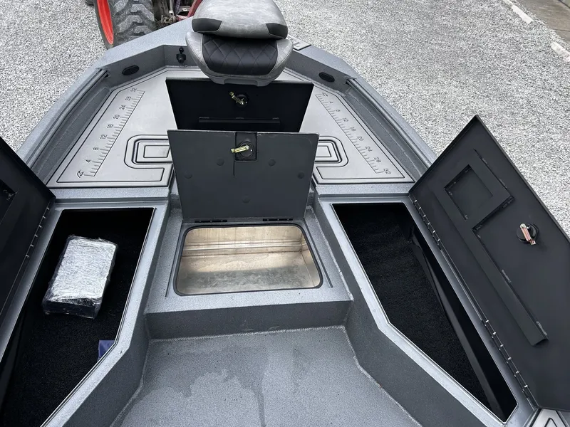 Slide: The Image of Excel 220 Bay Pro Elite 2026 - 12