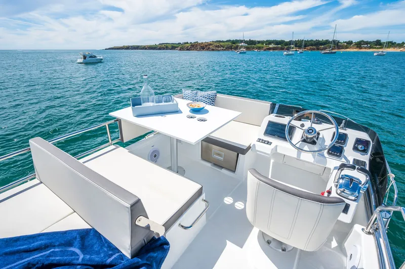 Slide: The Image of Beneteau Antares 11 Fly 2026 - 8