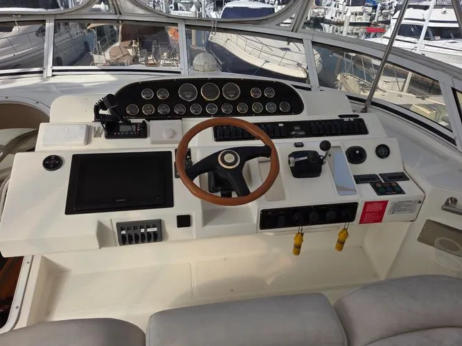 Slide: The Image of 2000 Cruisers Yachts Sport 50 - Image 3 - 3