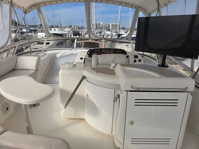 Slide: The Image of 2000 Cruisers Yachts Sport 50 - Image 5 - 5