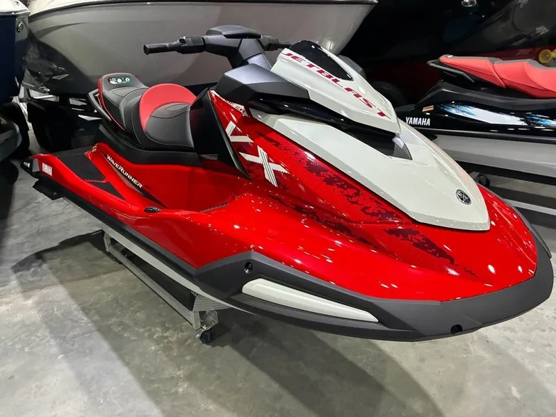 Slide: The Image of Yamaha VX Cruiser® 2026 - 4
