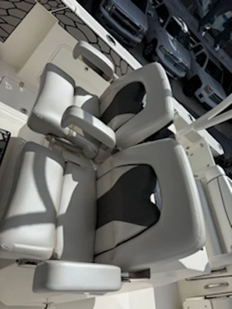 Slide: The Image of Wellcraft 302 Fisherman 2019 - 14