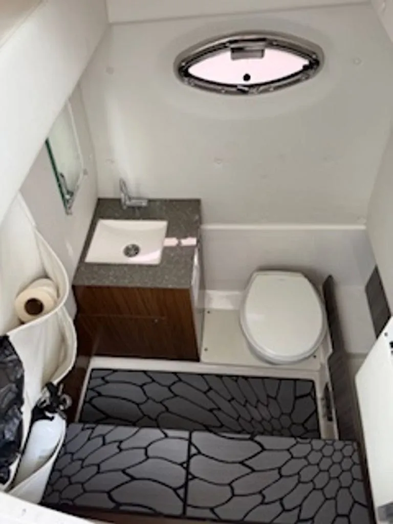 Slide: The Image of Wellcraft 302 Fisherman 2019 - 7