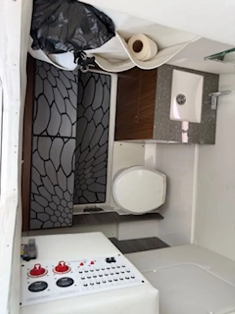 Slide: The Image of Wellcraft 302 Fisherman 2019 - 9