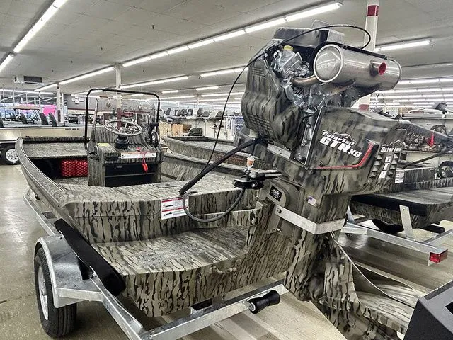 Slide: The Image of SeaArk Mud Runner 180 2026 - 12