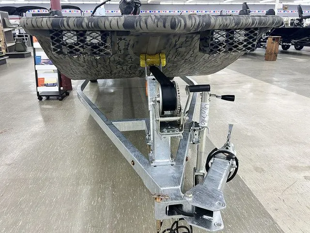 Slide: The Image of SeaArk Mud Runner 180 2026 - 3