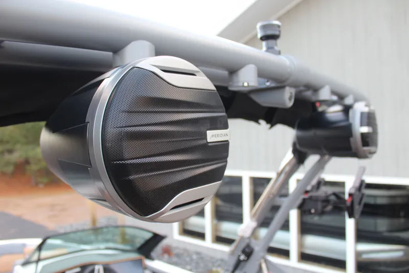 Slide: The Image of MasterCraft XT22 2026 - 11