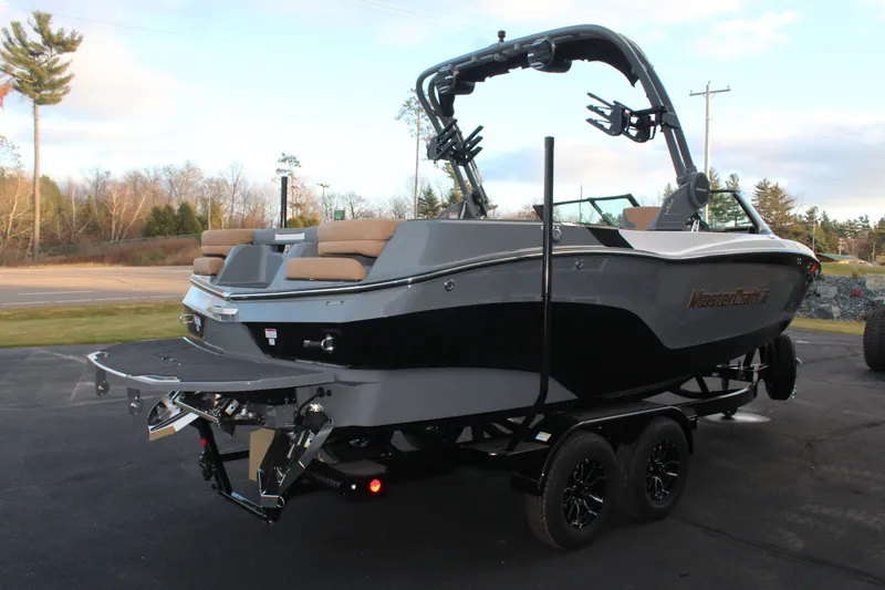 Slide: The Image of MasterCraft XT22 2026 - 4