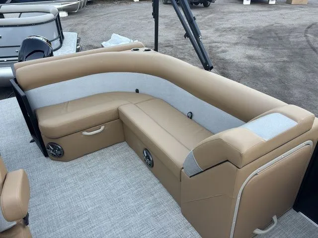 Slide: The Image of Crest Conquest SE 220 Cruise 2026 - 12