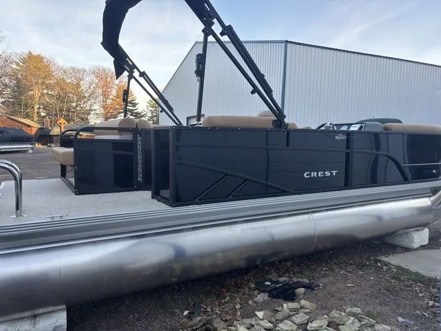 Slide: The Image of Crest Conquest SE 220 Cruise 2026 - 6