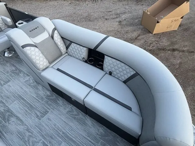 Slide: The Image of Crest Conquest 230 SLC 2026 - 11