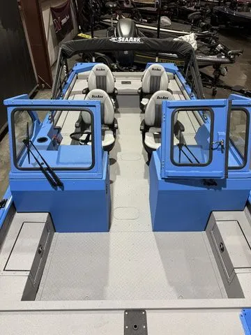 Slide: The Image of SeaArk Procat 240 W/Suzuki 250SS 2026 - 10