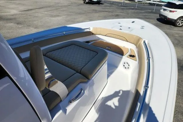 Slide: The Image of Sportsman Masters 247OE Bay Boat 2026 - 5