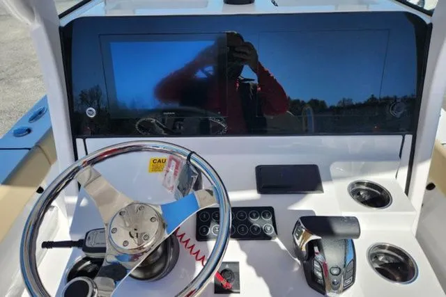 Slide: The Image of Sportsman Masters 247OE Bay Boat 2026 - 6