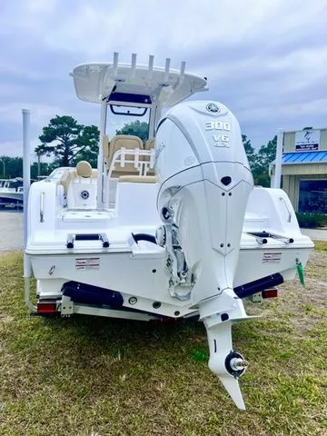 Slide: The Image of Sportsman Heritage 231 Center Console 2026 - 3