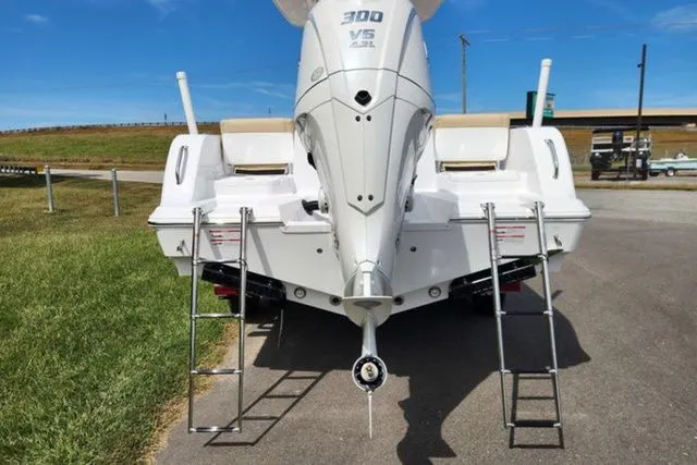 Slide: The Image of Sportsman Heritage 231 Center Console 2026 - 4