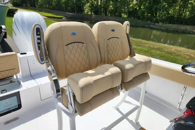 Slide: The Image of Sportsman Heritage 231 Center Console 2026 - 5