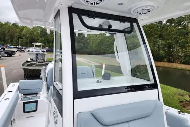 Slide: The Image of Sportsman Heritage 231 Center Console 2026 - 5