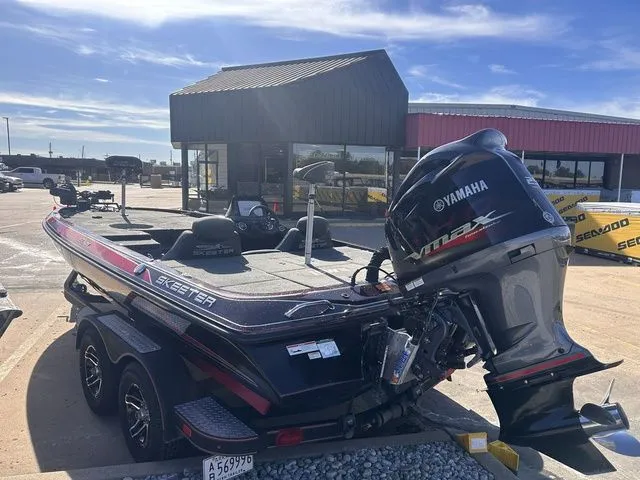 Slide: The Image of Skeeter ZX250 2020 - 12