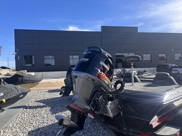 Slide: The Image of Skeeter ZX250 2020 - 5