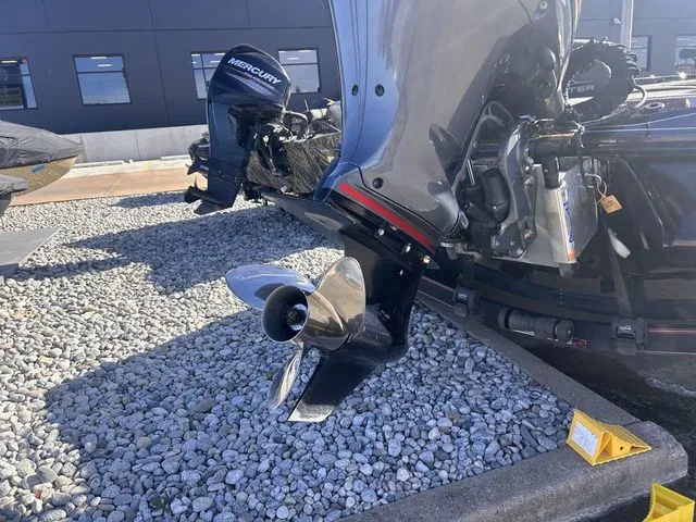 Slide: The Image of Skeeter ZX250 2020 - 6