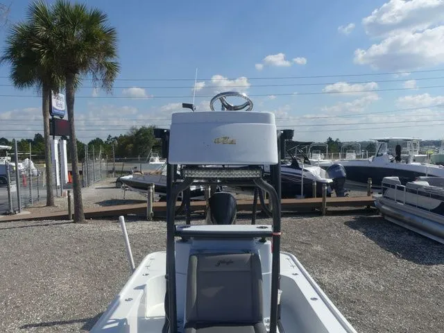 Slide: The Image of Yellowfin 24 Bay CE 2019 - 12