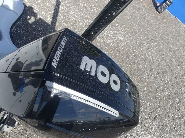 Slide: The Image of Yellowfin 24 Bay CE 2019 - 8