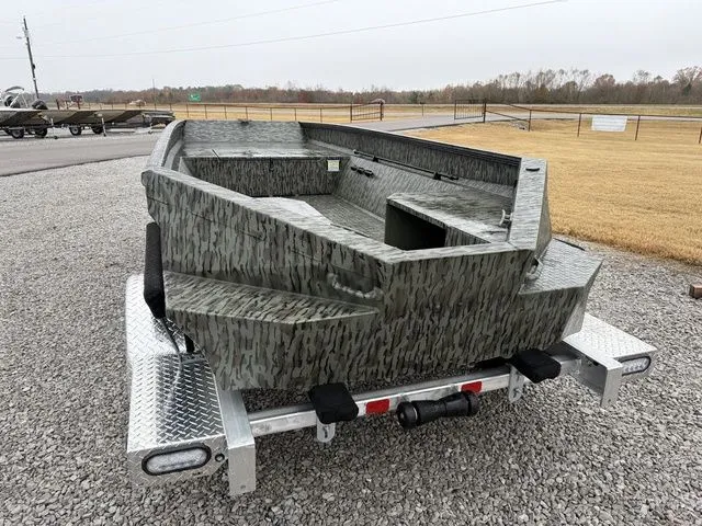 Slide: The Image of Edge Duck Boats 756 DB 2026 - 4