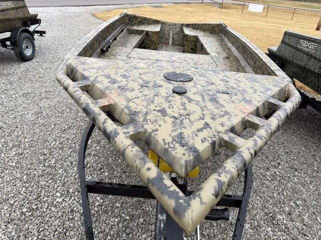 Slide: The Image of Edge Duck Boats 553 DB 2026 - 3